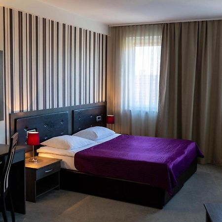 Art Hotel Slavonski Brod Exterior photo